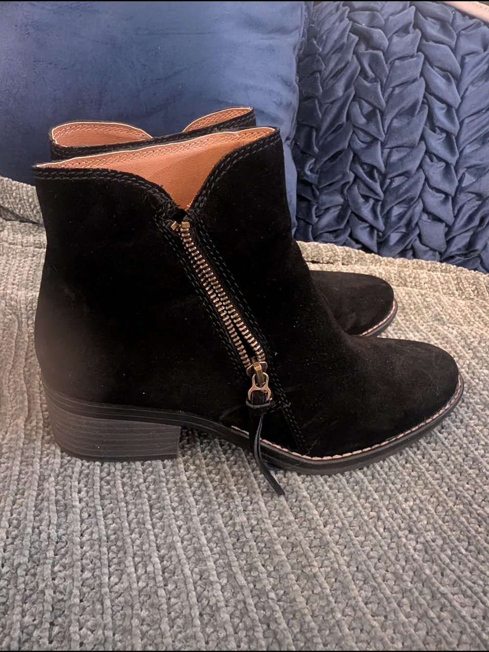 White Mountain Black Suede Ankle Booties with Side Zip